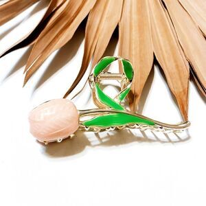 Pink tulip hair clips #1031